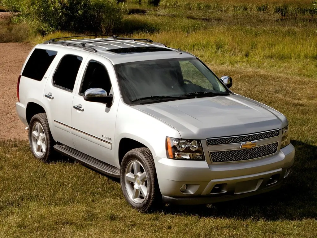Chevrolet Tahoe (GMT900) 3 поколение, джип/suv 5 дв. (12.2006 - 10.2014)
